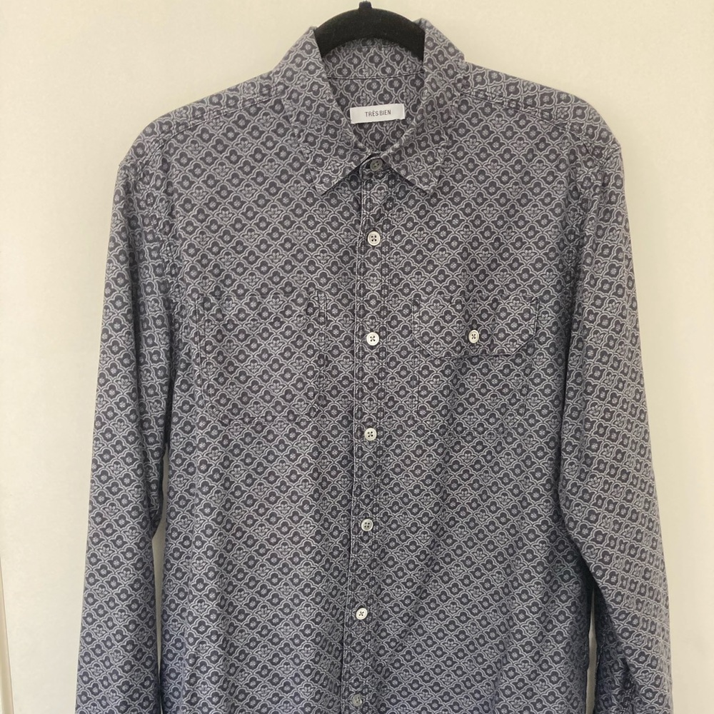 Très Bien floral wallpaper pattern shirt sz S